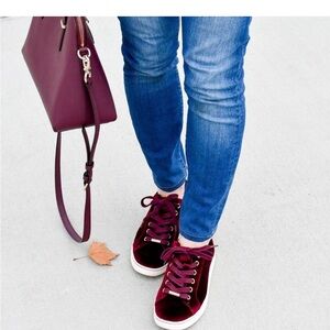 Earth Zag Velvet Sneakers Shoes Burgandy Women’s Size 8 B